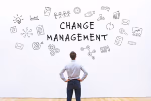 Gestion du changement informatique : guide pratique pour réduire les risques sans ralentir le fonctionnement général